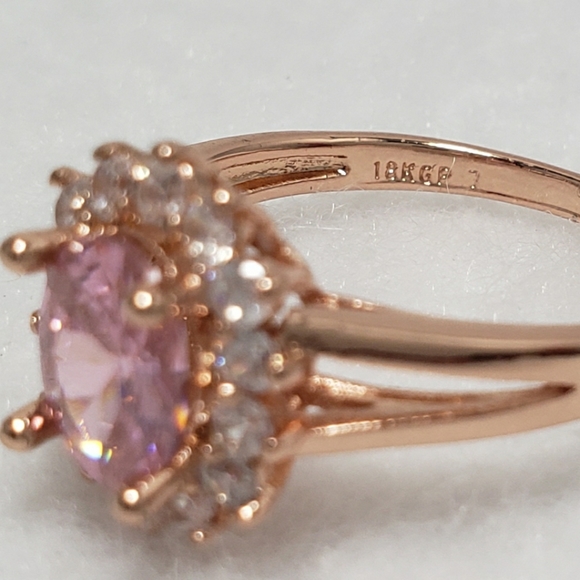 18k Rose Gold Pink Ring - Picture 6 of 8